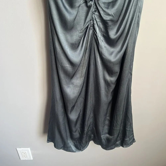 NEW ASTR THE LABEL TOLEDO RUCHED HALTER MIDI DRESS STEEL BLUECOLOR - Picture 7 of 12